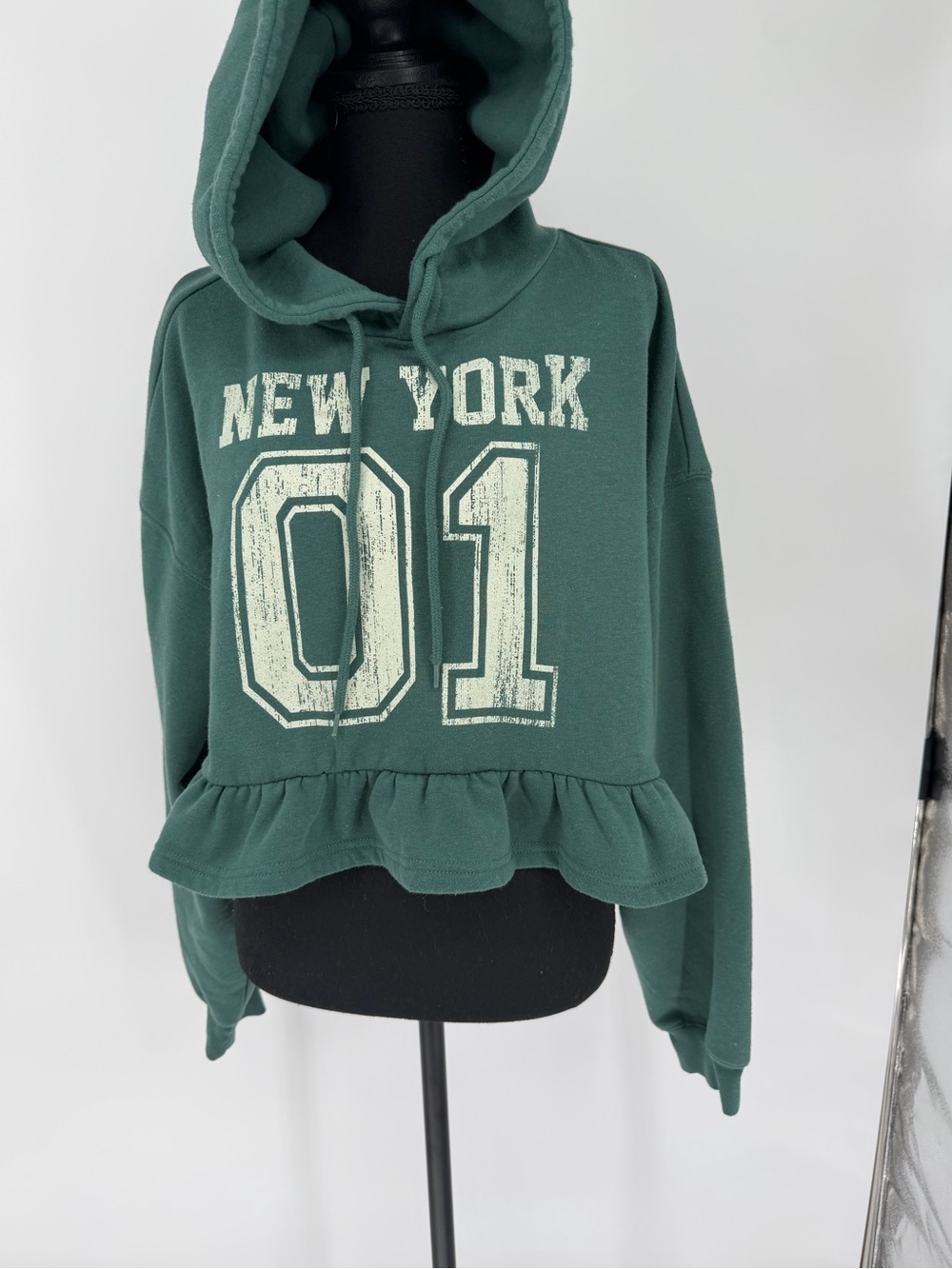 Women’s Green 'New York 01' Hooded Ruffle Hem peplum‎ Sweater